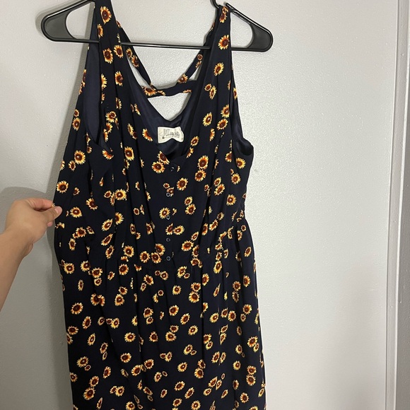 Floral Black Dress just found 2XL - Picture 3 of 4